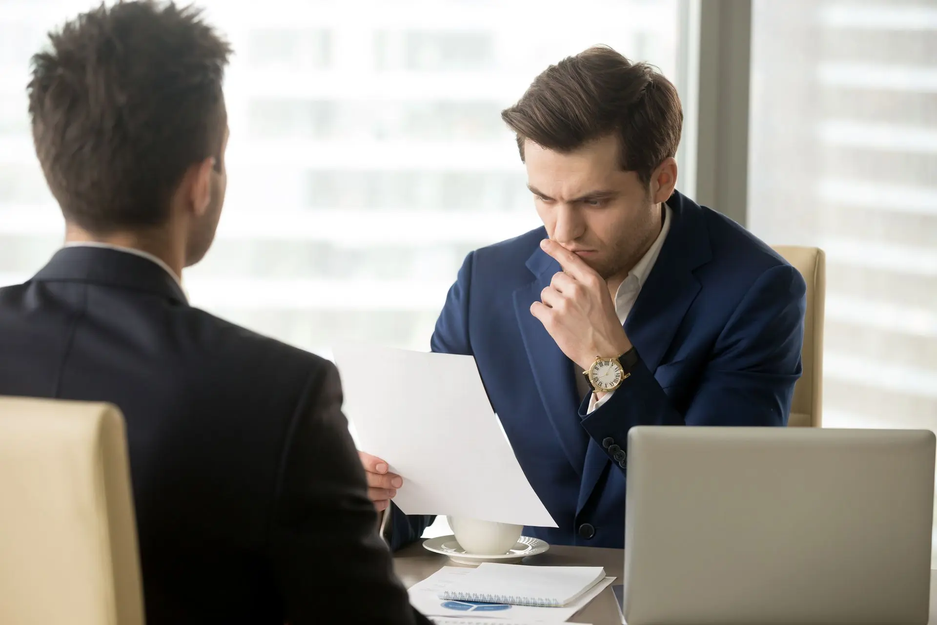 5 Red Flags to Watch for During Candidate Interviews, and How to Respond to Them